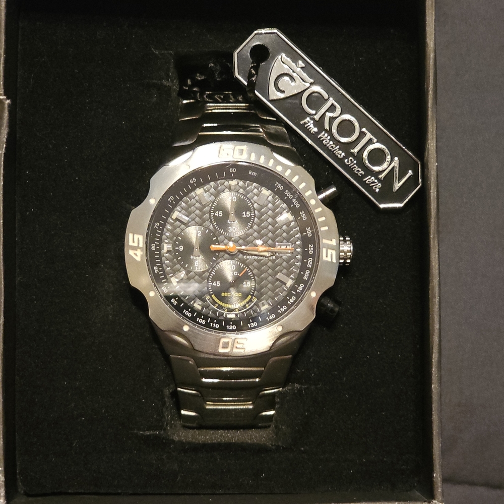 Beautiful, vintage NIB Croton watch.